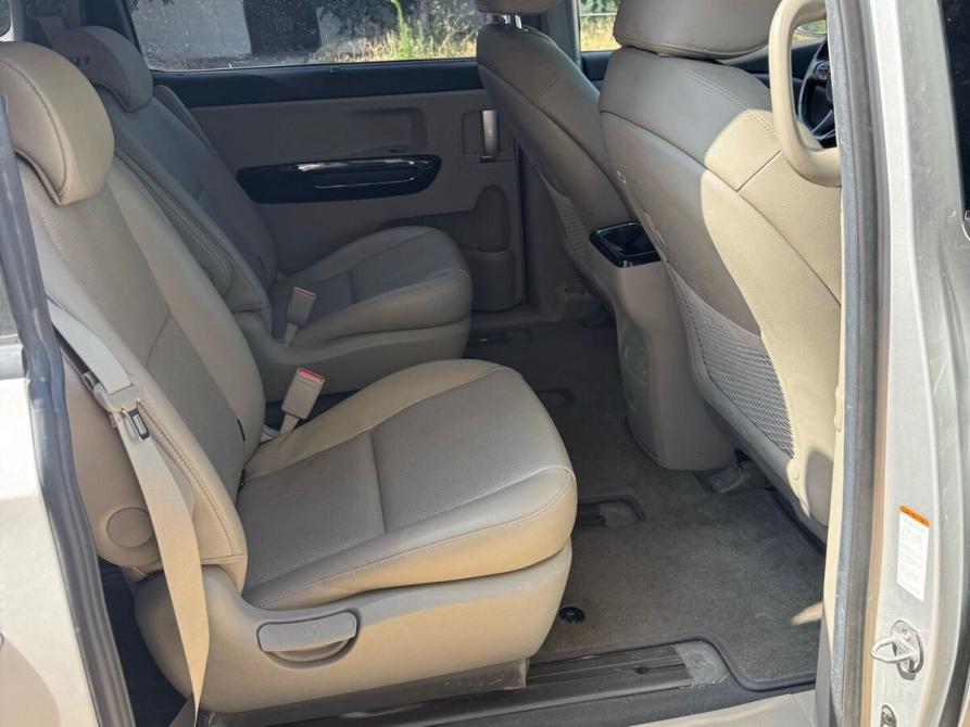 Kia Carnival III Санкт-Петербург  - изображение 22