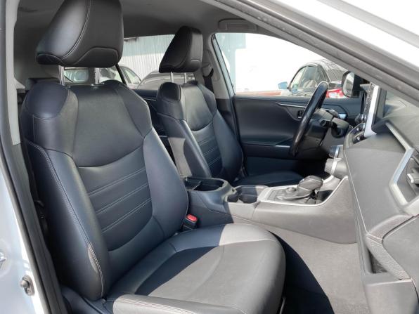 Toyota RAV4 V (XA50) с пробегом 2021 года, цена 3 619 000 рублей, 75428 км, внедорожник, Автокод Объявления