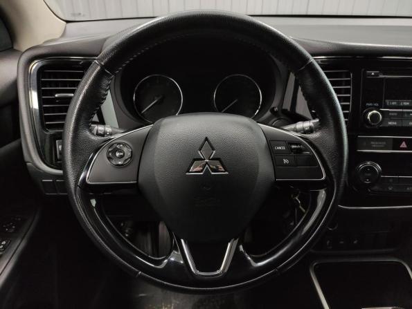 Mitsubishi Outlander III Рестайлинг 3 с пробегом 2018 года, цена 1 780 000 рублей, 135000 км, внедорожник, Автокод Объявления