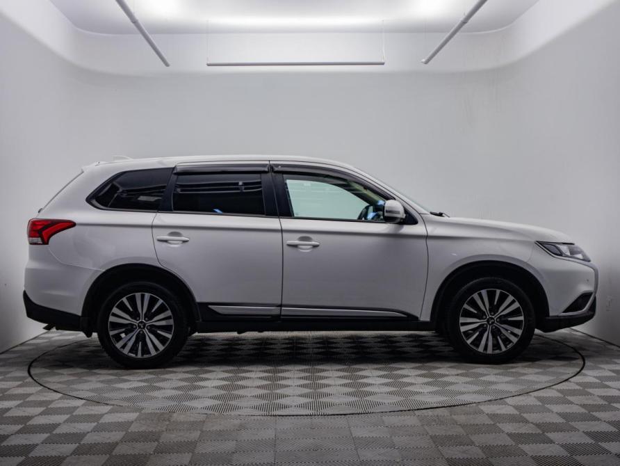 Mitsubishi Outlander III Рестайлинг 3 Москва  - изображение 7