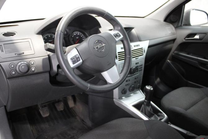 Opel Astra H Рестайлинг с пробегом 2012 года, цена 665 000 рублей, 138803 км, хэтчбек, Автокод Объявления
