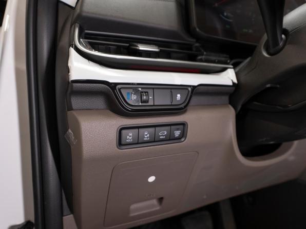 Kia Carnival IV Рестайлинг с пробегом 2025 года, цена 5 600 000 рублей, 9950 км, минивэн, Автокод Объявления