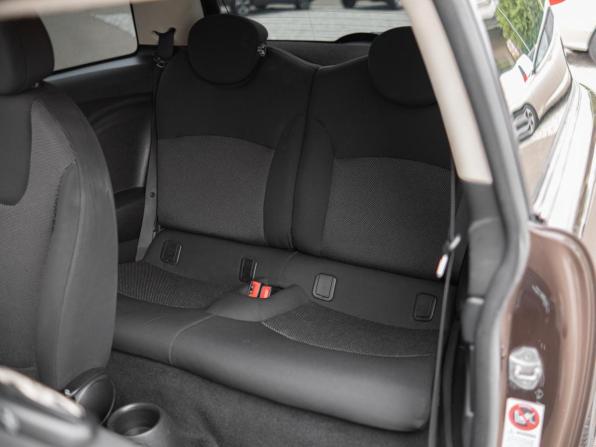 Mini Hatch II (R56) с пробегом 2010 года, цена 749 000 рублей, 192284 км, хэтчбек, Автокод Объявления