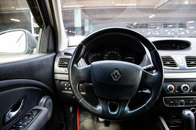 Renault Fluence I с пробегом 2011 года, цена 649 000 рублей, 214863 км, седан, Автокод Объявления
