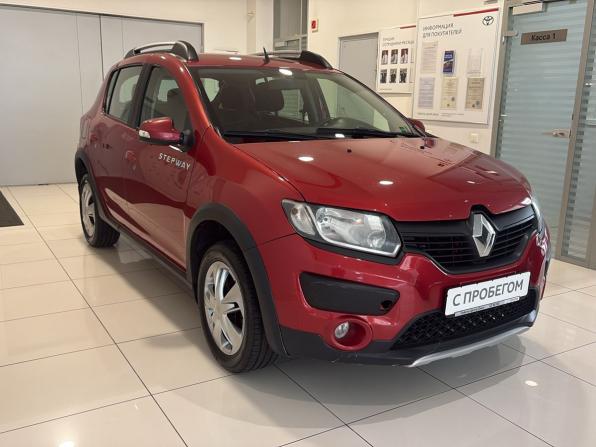 Renault Sandero II с пробегом 2017 года, цена 680 000 рублей, 147000 км, хэтчбек, Автокод Объявления