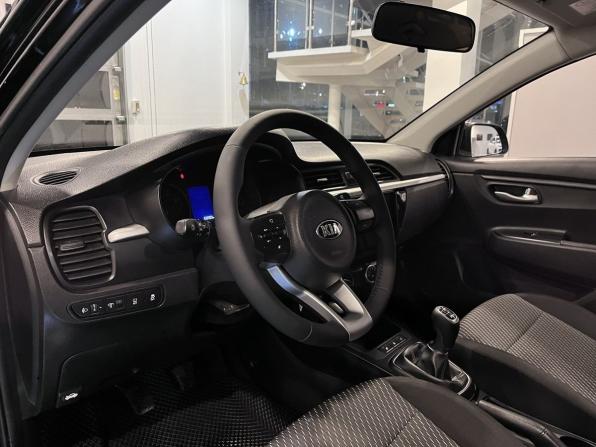 Kia Rio IV с пробегом 2018 года, цена 1 355 000 рублей, 158990 км, хэтчбек, Автокод Объявления