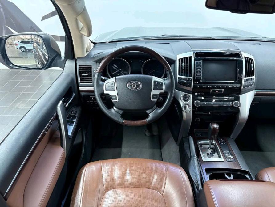 Toyota Land Cruiser 200 Series Рестайлинг 1 Ростов-на-Дону  - изображение 8