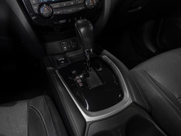 Nissan Qashqai II с пробегом 2016 года, цена 1 850 000 рублей, 61892 км, внедорожник, Автокод Объявления