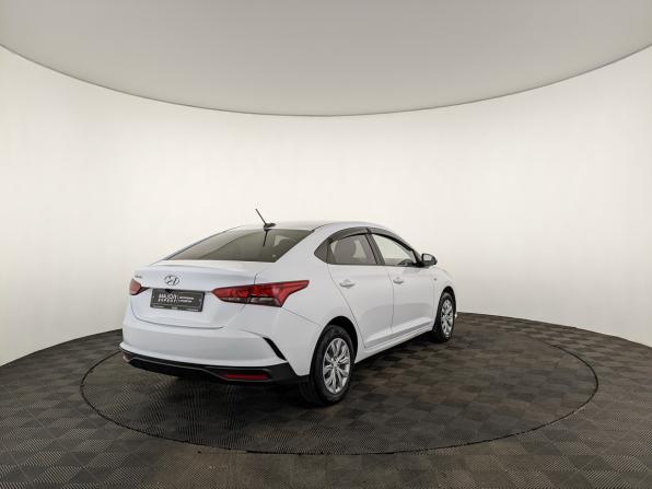 Hyundai Solaris II Рестайлинг с пробегом 2021 года, цена 1 595 000 рублей, 51342 км, седан, Автокод Объявления