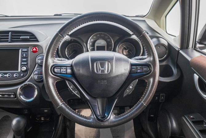 Honda Fit Shuttle I с пробегом 2012 года, цена 849 000 рублей, 132000 км, универсал, Автокод Объявления
