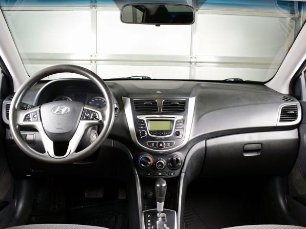 Hyundai Solaris I с пробегом 2013 года, цена 869 995 рублей, 144698 км, седан, Автокод Объявления