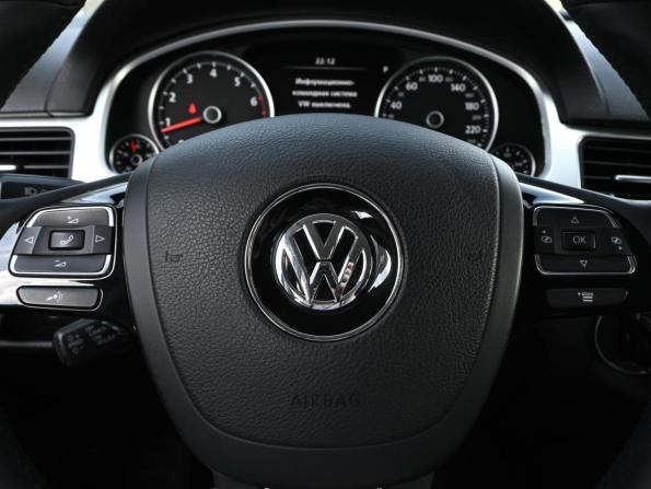 Volkswagen Touareg II с пробегом 2012 года, цена 1 860 000 рублей, 213622 км, внедорожник, Автокод Объявления