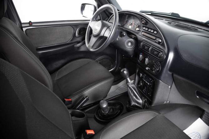Chevrolet Niva I с пробегом 2017 года, цена 839 000 рублей, 97330 км, внедорожник, Автокод Объявления