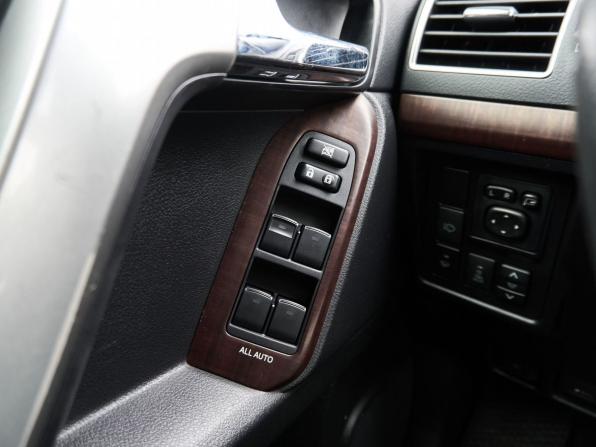 Toyota Land Cruiser Prado 150 Series Рестайлинг 1 с пробегом 2014 года, цена 3 448 000 рублей, 192900 км, внедорожник, Автокод Объявления