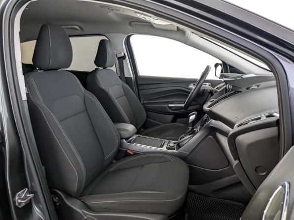 Ford Kuga II Рестайлинг с пробегом 2018 года, цена 1 850 000 рублей, 82753 км, внедорожник, Автокод Объявления