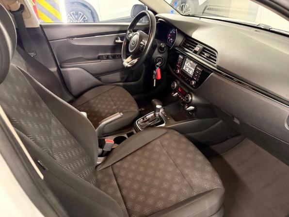 Kia Rio IV с пробегом 2017 года, цена 1 330 000 рублей, 79354 км, седан, Автокод Объявления
