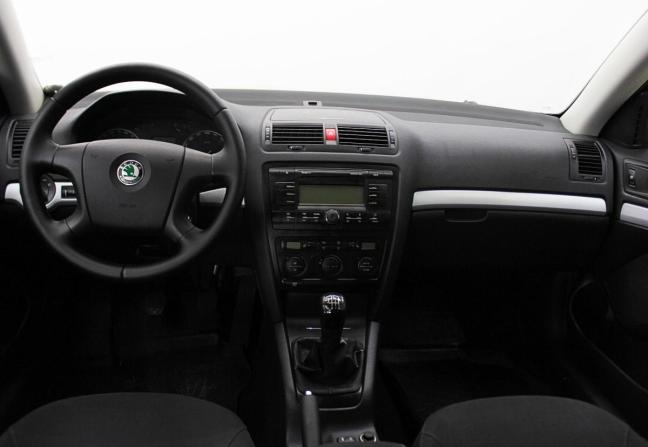Skoda Octavia II (A5) с пробегом 2008 года, цена 799 000 рублей, 186406 км, лифтбек, Автокод Объявления