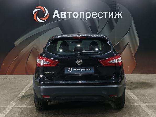 Nissan Qashqai II с пробегом 2017 года, цена 1 575 000 рублей, 118500 км, внедорожник, Автокод Объявления