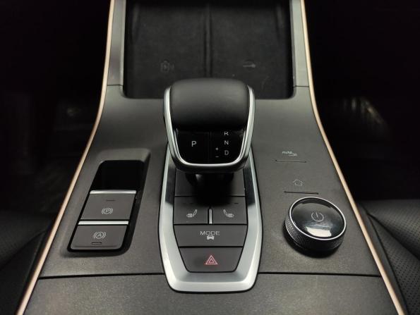 Omoda C5 I с пробегом 2023 года, цена 1 350 000 рублей, 24945 км, внедорожник, Автокод Объявления
