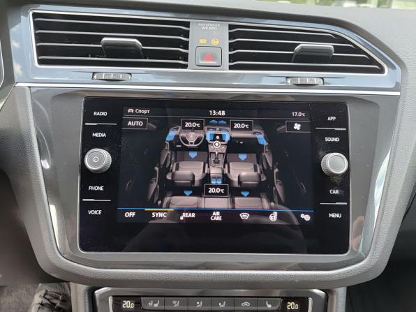 Volkswagen Tiguan II с пробегом 2019 года, цена 2 569 000 рублей, 87789 км, внедорожник, Автокод Объявления