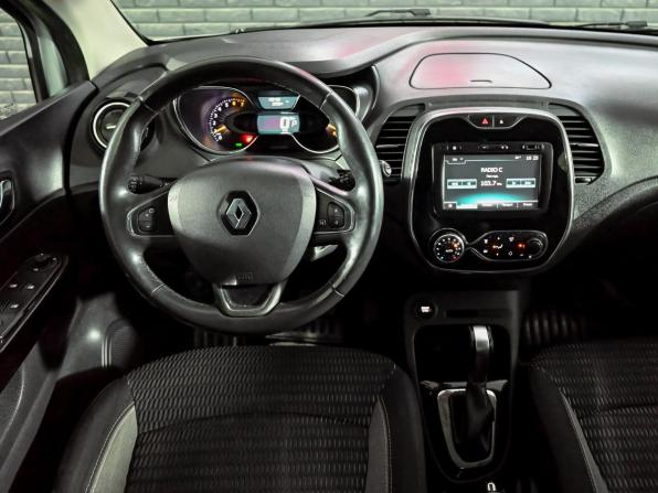 Renault Kaptur I с пробегом 2016 года, цена 1 250 000 рублей, 139497 км, внедорожник, Автокод Объявления