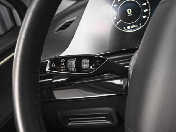 Omoda C5 I Рестайлинг с пробегом 2024 года, цена 1 710 000 рублей, 36274 км, внедорожник, Автокод Объявления