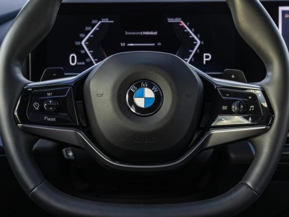 BMW 5 серии VIII (G60/G61/G68) с пробегом 2023 года, цена 6 490 000 рублей, 45660 км, седан, Автокод Объявления