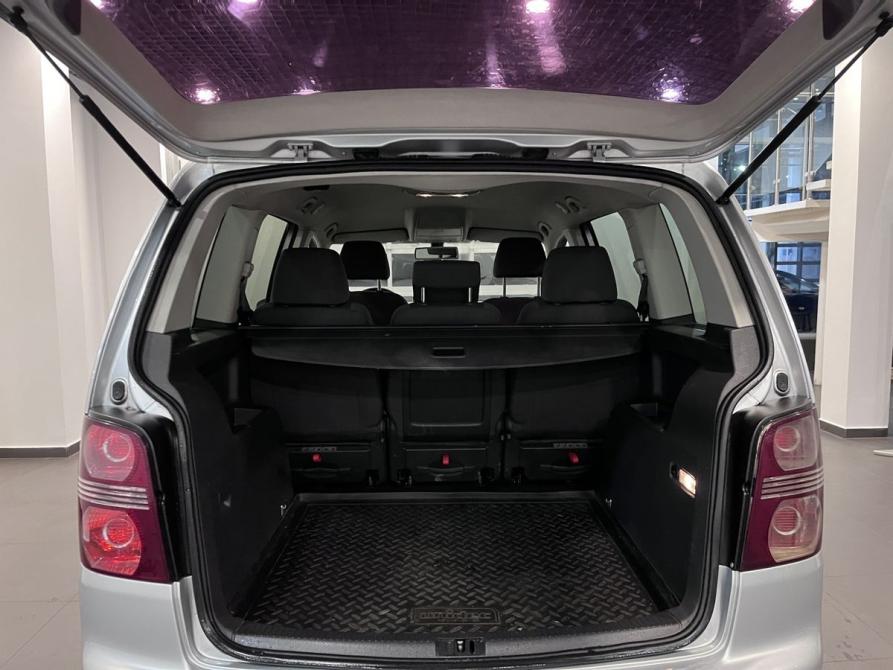 Volkswagen Touran I Рестайлинг Чебоксары  - изображение 16