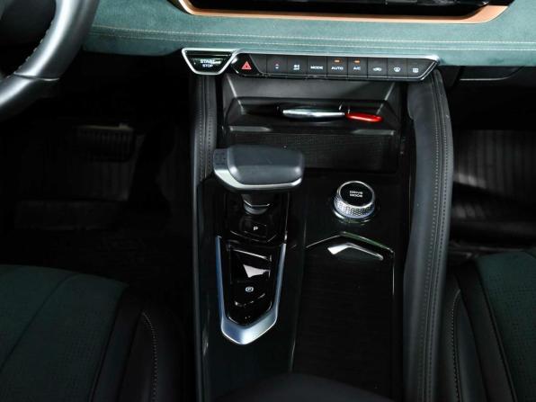 Geely Monjaro I с пробегом 2023 года, цена 3 250 000 рублей, 61224 км, внедорожник, Автокод Объявления