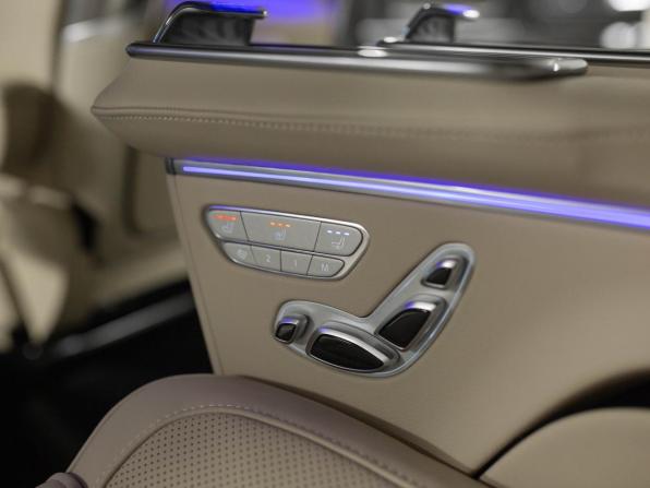 Новый Mercedes-Benz V-Класс III (W447) Рестайлинг 2 2025 года, цена 17 650 000 рублей, минивэн, Автокод Объявления