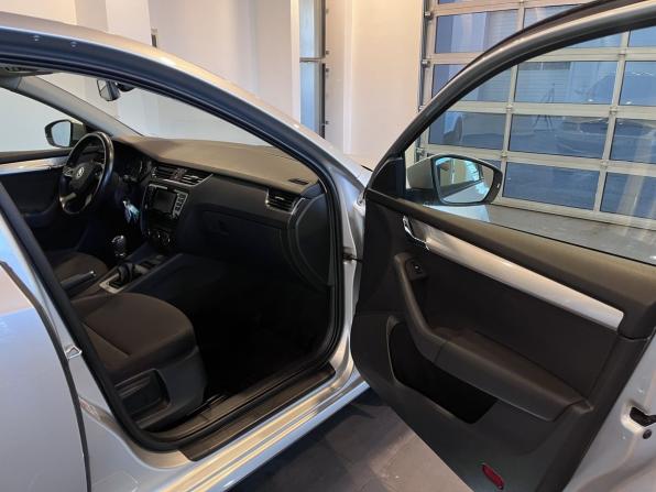 Skoda Octavia III (A7) с пробегом 2013 года, цена 1 300 000 рублей, 241465 км, лифтбек, Автокод Объявления