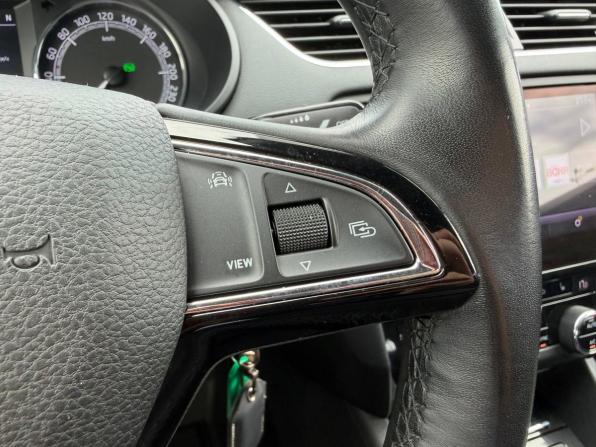 Skoda Octavia III (A7) Рестайлинг с пробегом 2018 года, цена 1 735 000 рублей, 121000 км, лифтбек, Автокод Объявления