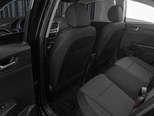 Hyundai Solaris II с пробегом 2018 года, цена 1 399 000 рублей, 159029 км, седан, Автокод Объявления