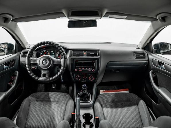 Volkswagen Jetta VI Рестайлинг с пробегом 2014 года, цена 897 000 рублей, 145000 км, седан, Автокод Объявления