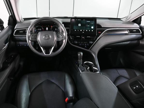 Toyota Camry VIII (XV70) Рестайлинг с пробегом 2023 года, цена 4 299 000 рублей, 12213 км, седан, Автокод Объявления