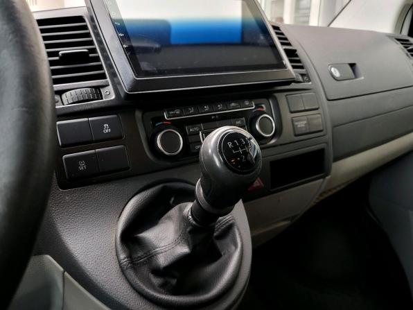 Volkswagen Caravelle T5 Рестайлинг с пробегом 2014 года, цена 1 599 000 рублей, 272000 км, минивэн, Автокод Объявления