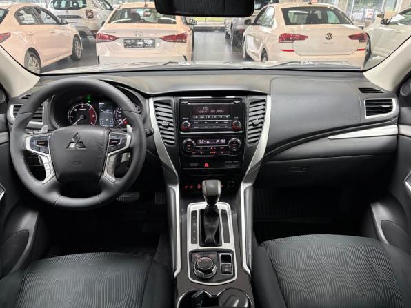 Mitsubishi Pajero Sport III с пробегом 2019 года, цена 2 348 000 рублей, 252000 км, внедорожник, Автокод Объявления