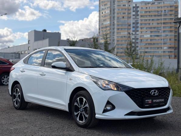 Hyundai Solaris II Рестайлинг с пробегом 2020 года, цена 1 385 000 рублей, 58000 км, седан, Автокод Объявления