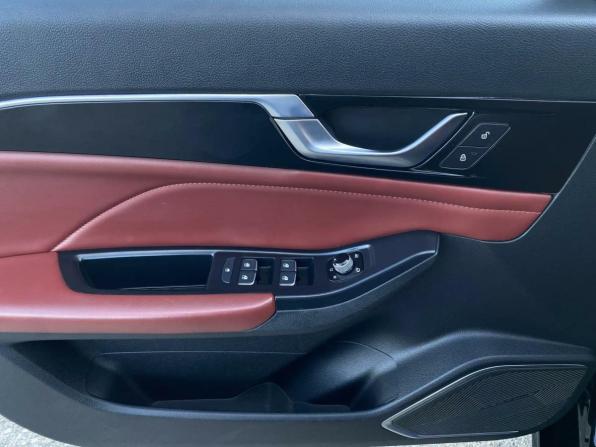 FAW Bestune B70 I с пробегом 2023 года, цена 1 685 000 рублей, 47346 км, лифтбек, Автокод Объявления