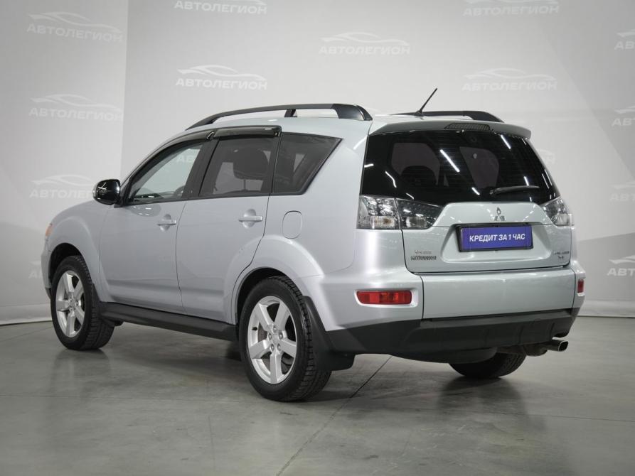 Mitsubishi Outlander II Рестайлинг Новосибирск  - изображение 7