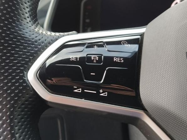 Volkswagen Tiguan II Рестайлинг с пробегом 2021 года, цена 3 600 000 рублей, 169196 км, внедорожник, Автокод Объявления