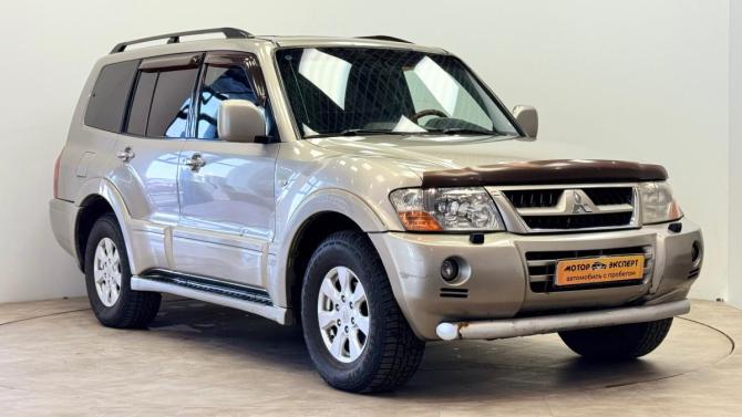 Mitsubishi Pajero III Рестайлинг с пробегом 2006 года, цена 900 000 рублей, 371769 км, внедорожник, Автокод Объявления