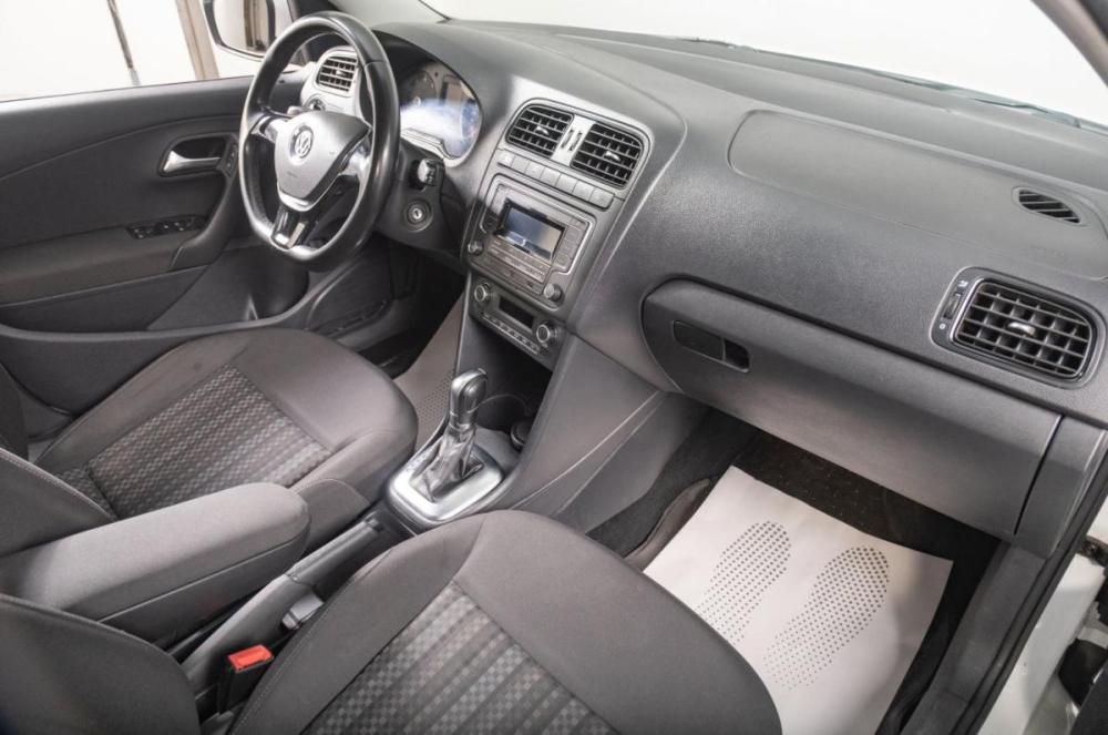 Volkswagen Polo V Рестайлинг Томск  - изображение 17