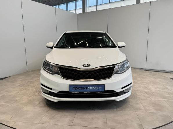 Kia Rio III Рестайлинг с пробегом 2015 года, цена 1 090 000 рублей, 168077 км, седан, Автокод Объявления