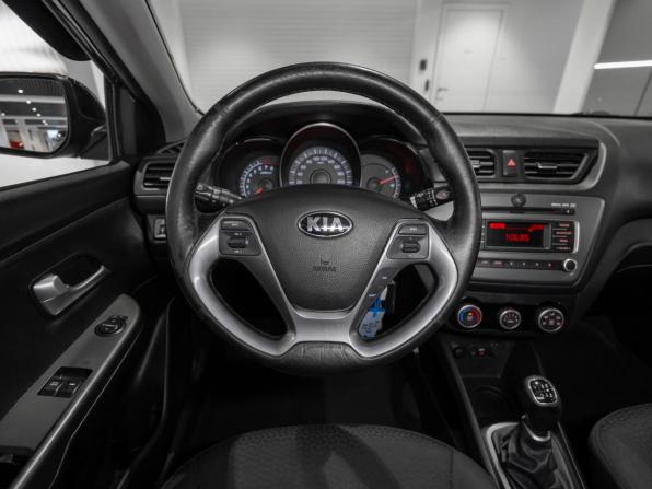 Kia Rio III Рестайлинг с пробегом 2016 года, цена 1 090 000 рублей, 90808 км, седан, Автокод Объявления