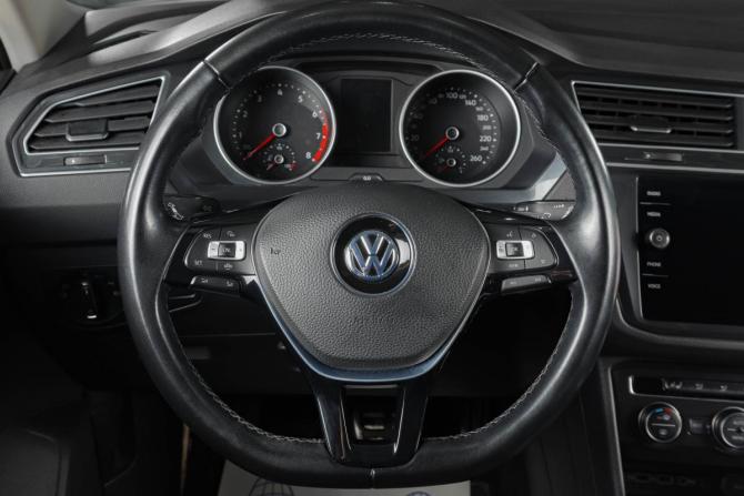 Volkswagen Tiguan II с пробегом 2019 года, цена 2 819 000 рублей, 53300 км, внедорожник, Автокод Объявления