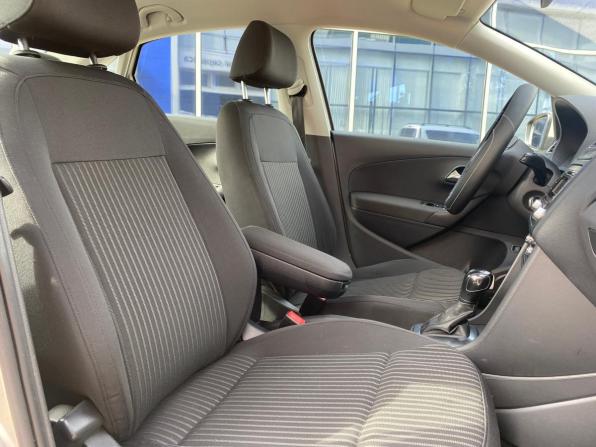 Volkswagen Polo V с пробегом 2012 года, цена 708 000 рублей, 190600 км, седан, Автокод Объявления