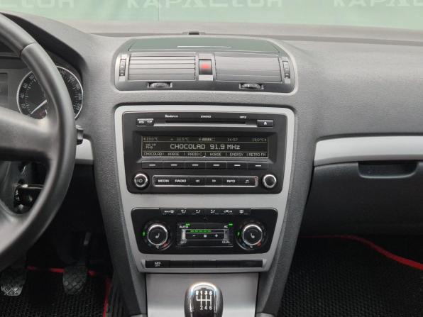 Skoda Octavia II (A5) Рестайлинг с пробегом 2012 года, цена 780 000 рублей, 180562 км, лифтбек, Автокод Объявления