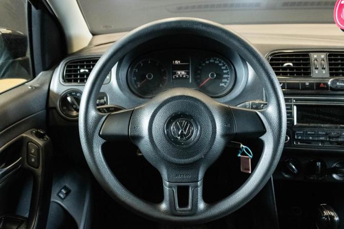 Volkswagen Polo V с пробегом 2014 года, цена 850 000 рублей, 178736 км, седан, Автокод Объявления