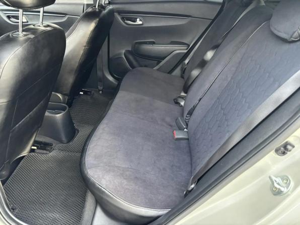 Kia Rio IV с пробегом 2019 года, цена 1 463 821 рубль, 91715 км, хэтчбек, Автокод Объявления